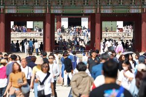 Gần 14,2 triệu khách tham quan cung điện, lăng tẩm ở Seoul trong năm 2023