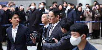 Tòa án sơ thẩm tuyên Chủ tịch Samsung Lee Jae-yong trắng án